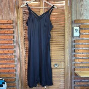 Elegant Black Lace Trim Nightgown